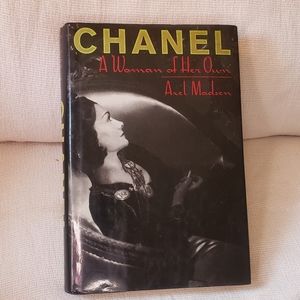 Chanel A Woman of Her Own Axel Madsen